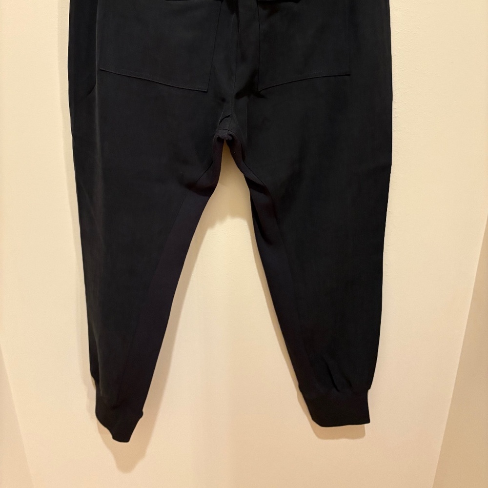 Cabi #3570 Size Medium - Marathon Jogger Pants - Picture 5 of 7